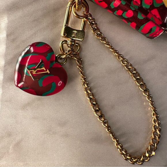 LOUIS VUITTON Vernis Leopard Coeur Heart Coin Purse - Picture 9 of 9